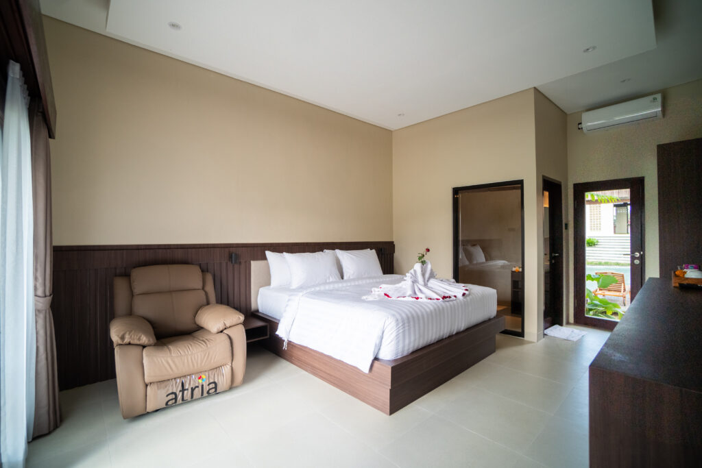 Deluxe King Room with Rice Field View