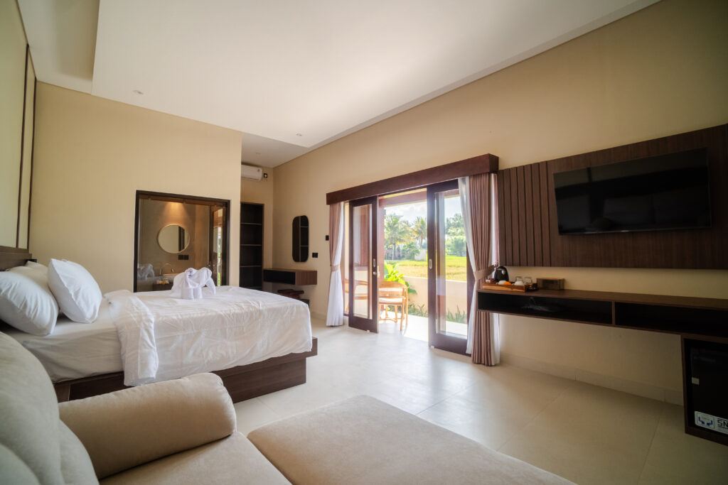 Suite King Room with Rice Field View